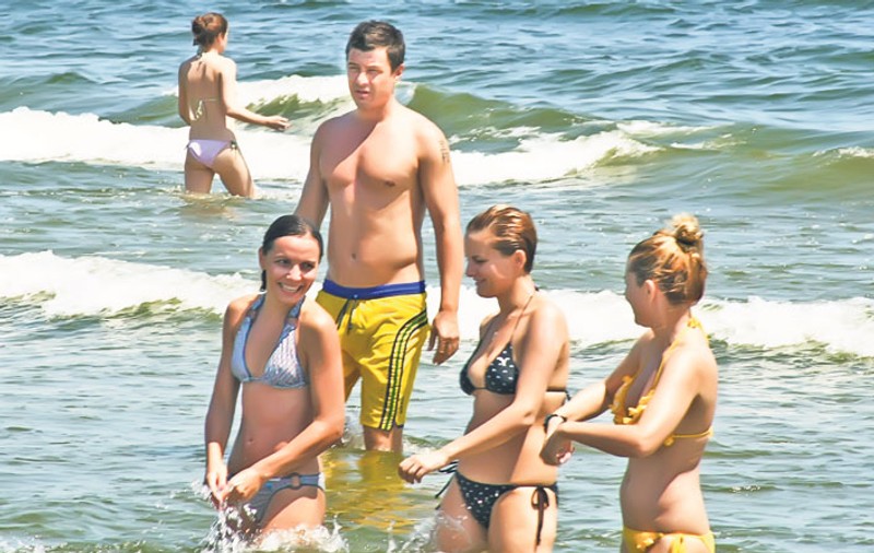 Iulian Miu, singur la mare