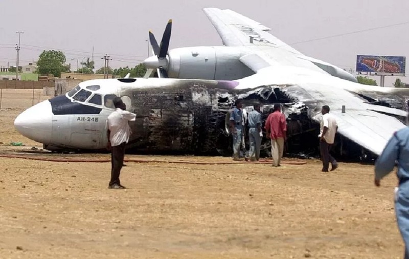 Un moldovean e printre cei nouă morți din avionul Antonov care s-a prăbușit pe aeroportul din Port Sudan. Un copil a supraviețuit accidentului