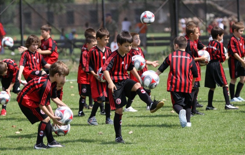 Ajuns la cea de-a 4-a ediţie, Milan Junior Camp va avea loc în premieră la Timişoara