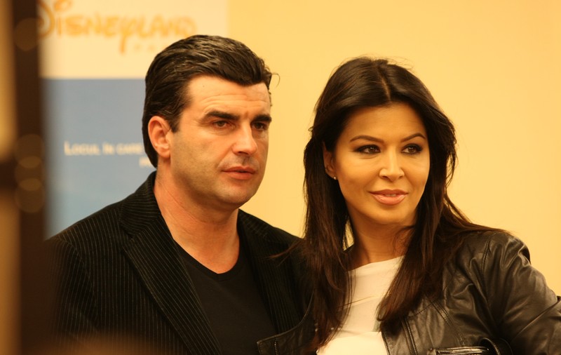 Simona Pătruleasa și soțul ei PLEACĂ din țară, în vacanță! Astăzi au semnat actele | FOTO