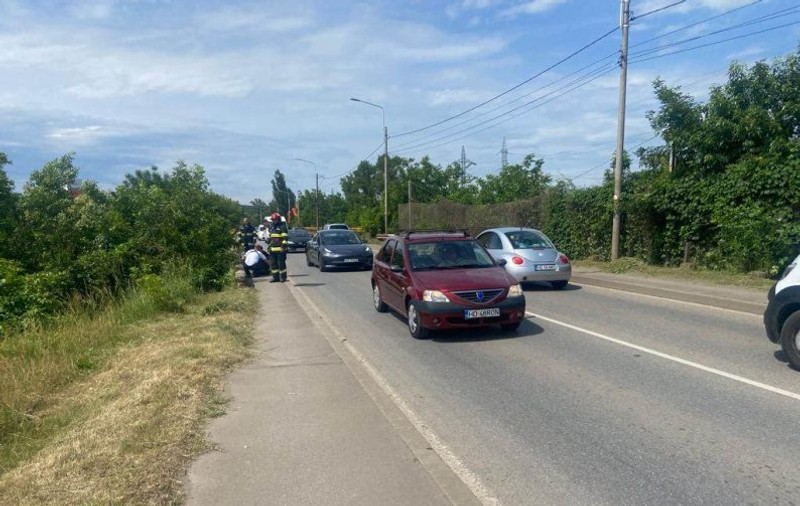 Un bărbat a căzut cu bicicleta în gol 9 metri de pe un pod din Hunedoara