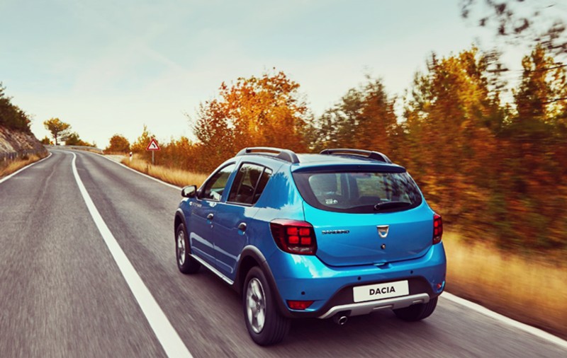 Noua Dacia Sandero Stepway are mare succes în Elveția. "Mașină de clasă mică, dar cu aspect de SUV și motor turbo"