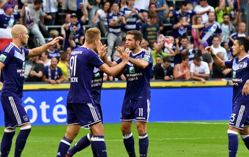 Alexandru Chipciu a înscris pentru Anderlecht contra lui Waregem. Stanciu, uitat pe bancă de ziua lui!