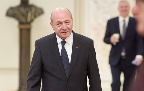Traian Băsescu spune că Siegfried Mureșan ar putea negocia cu AUR și nu este spion al BND. Foto: Profimedia