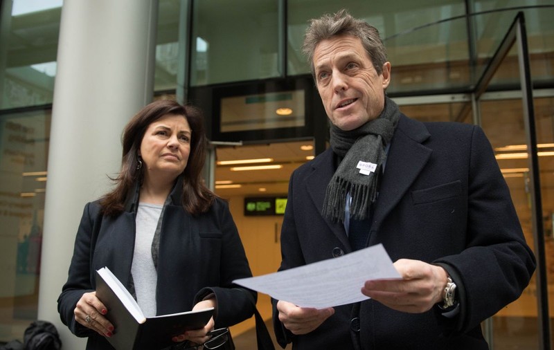 Hugh Grant a ajuns la o înțelegere cu jurnaliștii care i-au spart telefonul