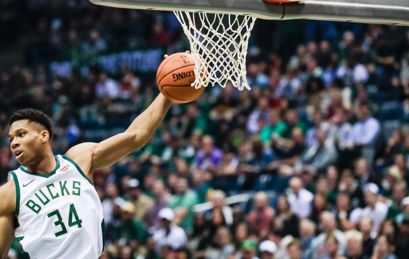Giannis Antetokounmpo, grecul care face legea în NBA. Record pentru Milwaukee Bucks