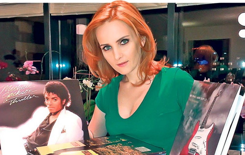 Ioana Maria Moldovan colecţionează discuri de vinil