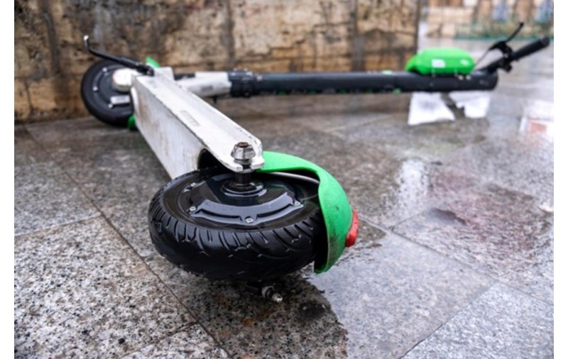 3 greșeli care pot strica o trotinetă electrică pentru adulți