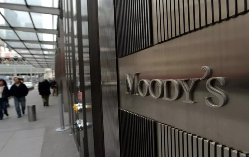 România riscă retrogradarea ratingului Baa3. Moody's, îngrijorată de riscurile fiscale ale țării