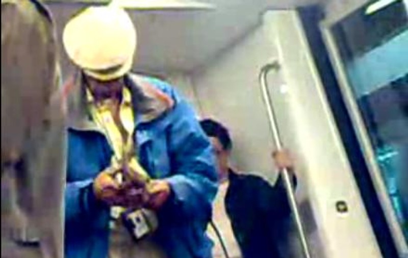 Video / Mostră de transport civilizat în metroul din Bucureşti