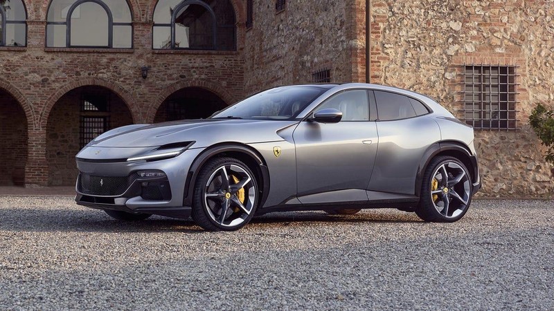 Ferrari a intrat oficial într-un teritoriu nou, dar fără să renunțe la ADN-ul său. Foto: Ferrari