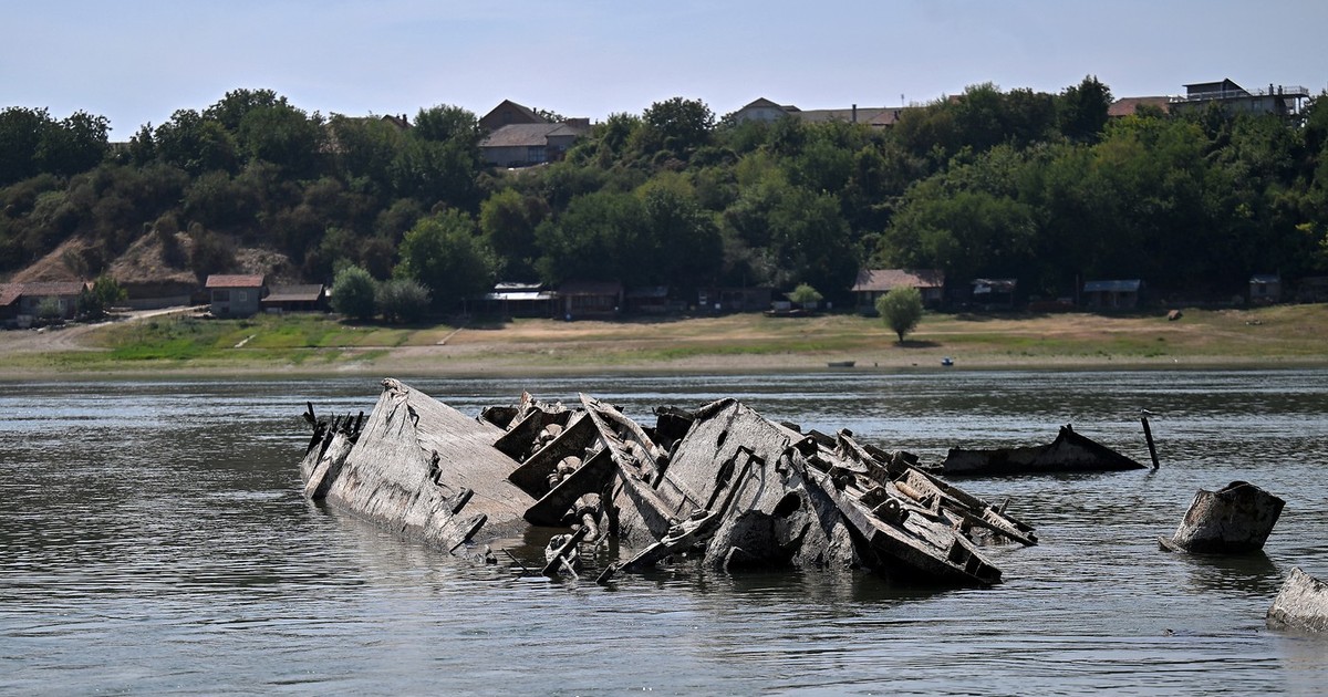 Navă germană UJ 106 descoperită în Dunăre, lângă Prahovo, Serbia Foto: Profimedia
