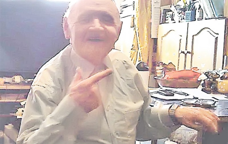 Ioan Istrate, şarlatanului care vinde pilule cu seu de oaie, cercetat de poliţie!
