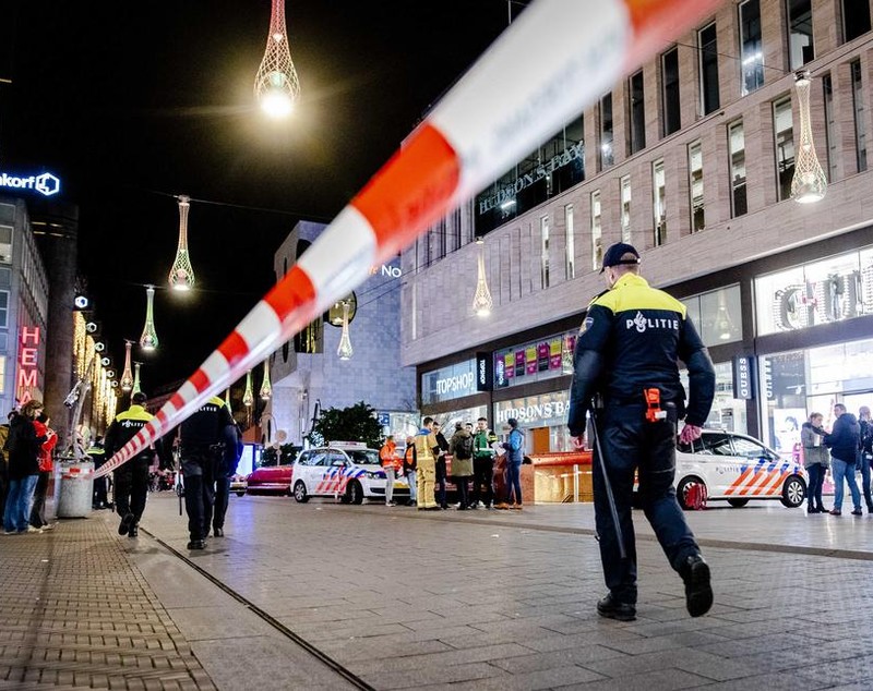 Mai multe persoane au fost înjunghiate la Haga, la câteva ore după un atac similar în Londra
