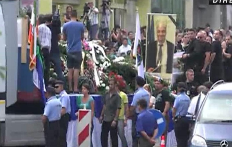 "Regele" Cioabă, CONDUS PE ULTIMUL DRUM de mii de oameni! FOTO