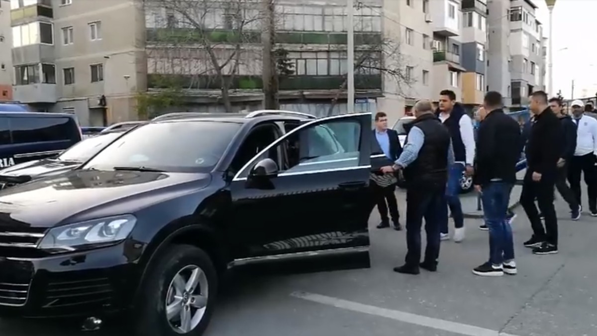De ce a fost escortat fiul lui Liviu Dragnea de trupele SAS