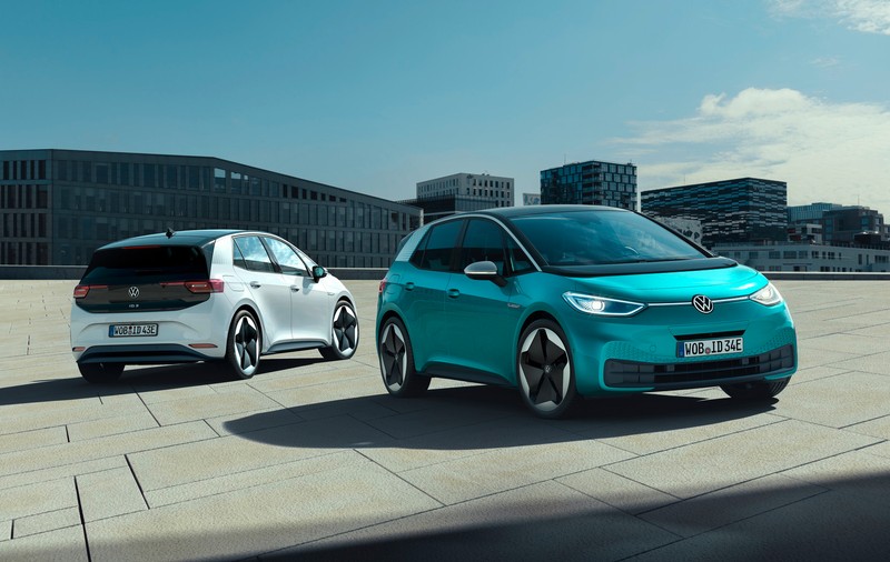 Volkswagen, la cel mai mic profit din pandemie până acum. Grupul vrea să închidă trei uzine în Germania și să reducă salariile cu 10%