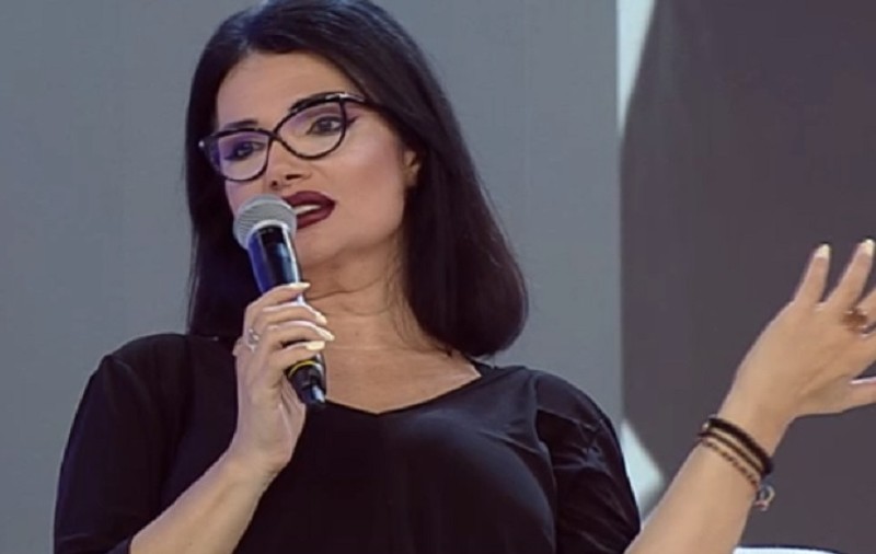 Ozana Barabancea se operează din nou. “Au fost răutăți“