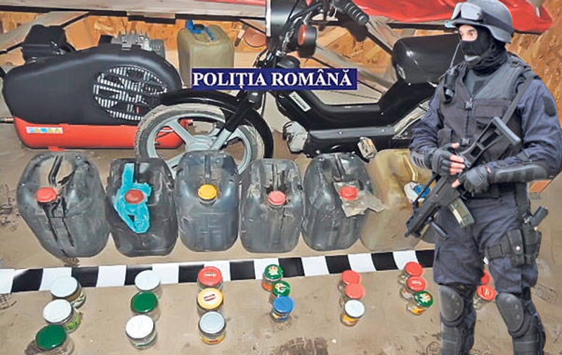 Persoanele reţinute pentru furturi de combustibil din rafinării şi aeroporturi au fost arestate