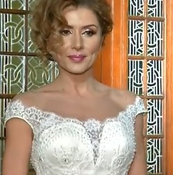 Carmen Brumă a îmbrăcat rochia de mireasă