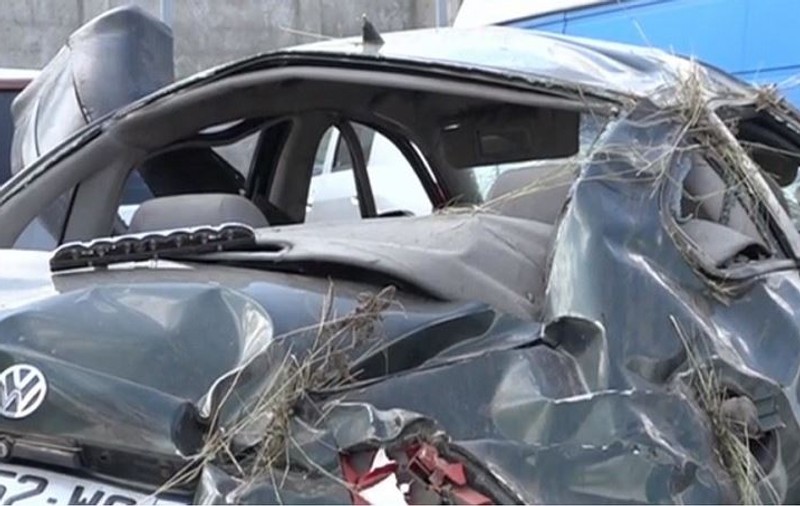 Polițiștii din Mehedinți au tras zece focuri de armă după un șofer teribilist