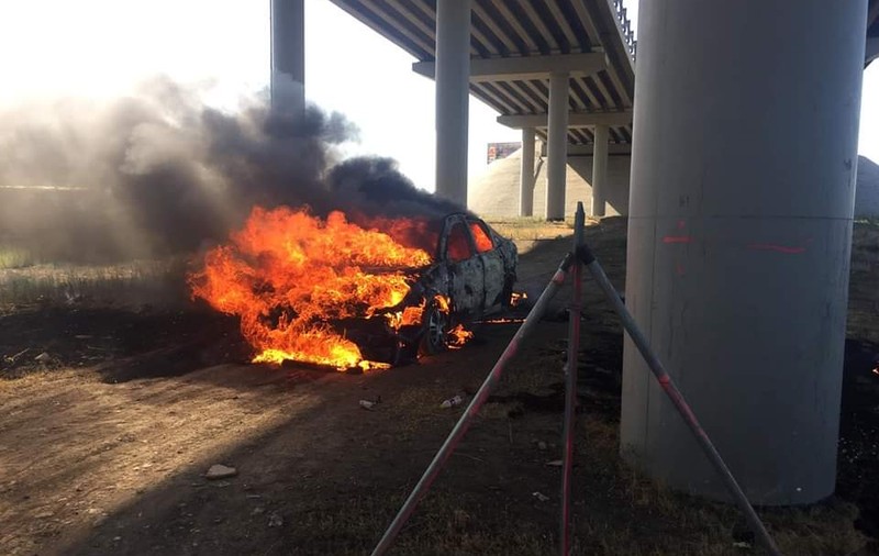 Un tânăr din Medgidia și-a dat foc în mașină! S-a sinucis din cauza tatălui său