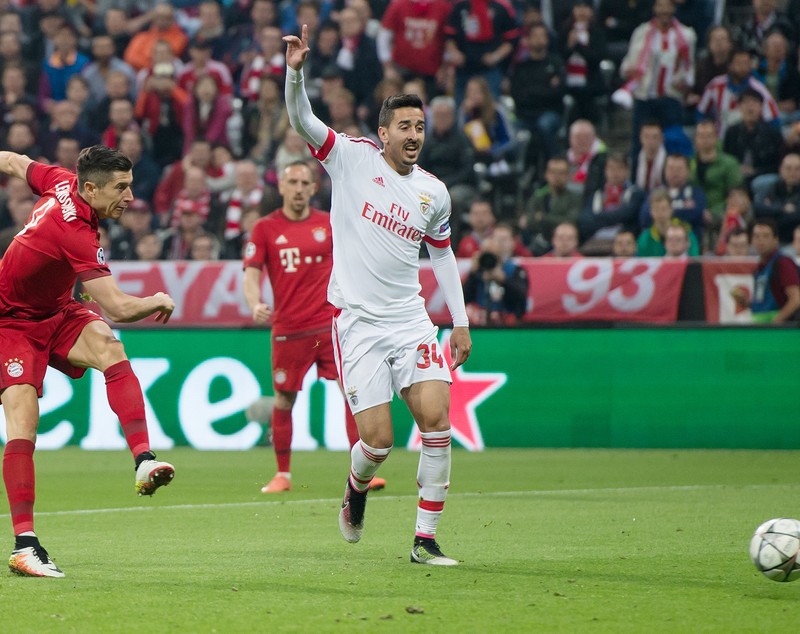 Liga Campionilor: Barcelona - Atletico 2-1 și Bayern  - Benfica 1-0. Luis Suarez a întors de unul singur meciul de pe „Camp Nou”. Bavarezii au înscris din start| FOTO&VIDEO
