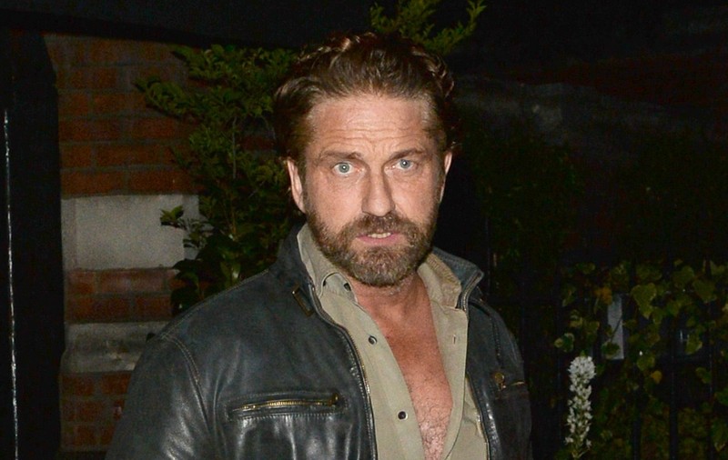 Au ajuns staruri internaționale, dar sunt calificați în alte meserii. Gerard Butler e avocat, iar Chris Martin a studiat greaca veche!