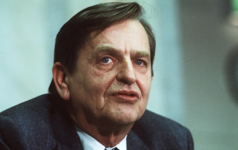 Dosarul asasinării premierului suedez Olof Palme, finalizat după 34 de ani. Principalul suspect e mort din 2000