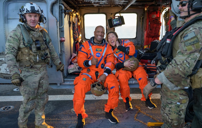 Cum arată ceasul oficial NASA pe care astronauții din Artemis II l-au purtat pe drumul până la Lună și înapoi