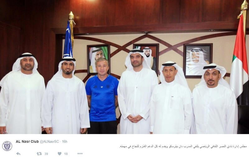 Dan Petrescu a fost prezentat oficial la Al Nasr Dubai. Se va duela cu prietenul Olăroiu