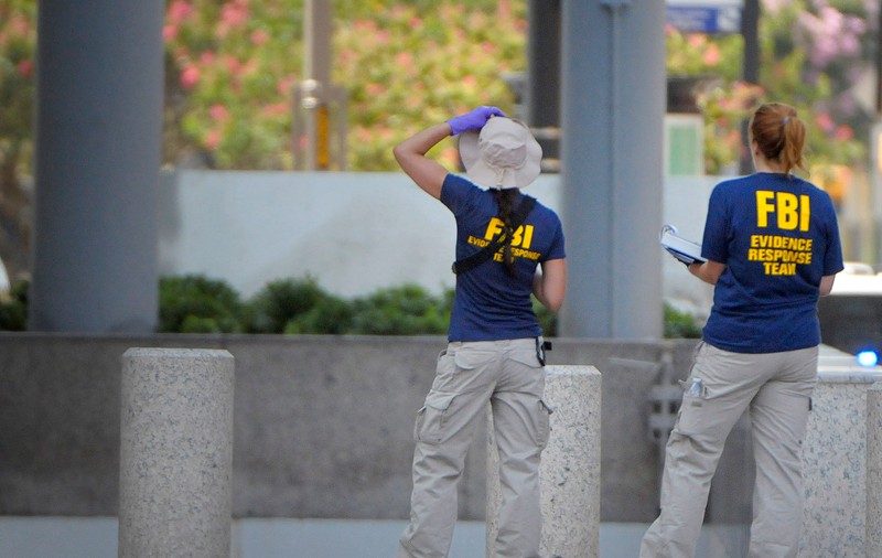 FBI a fost dat în judecată pentru discriminare. 16 femei acuză instituția de conducerea unei ''reţele de tip clică"