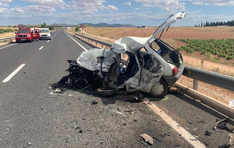 Un român a murit într-un accident rutier violent în Spania. Avea 35 de ani