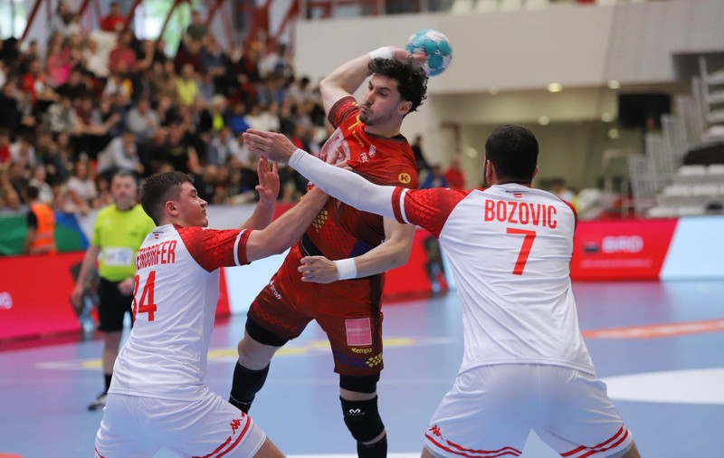 România a pierdut în fața Austriei și tremură pentru calificarea la primul European de handbal după 28 de ani