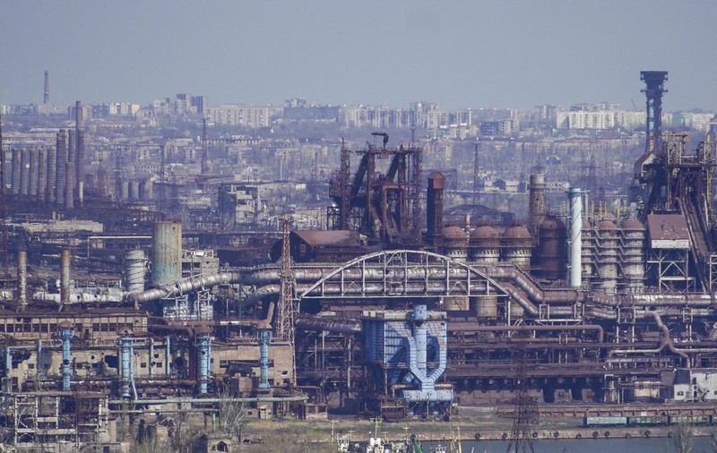 Mariupolul, zguduit de explozii produse la combinatul Azovstal. Administrația de ocupație evocă un atac cu rachete cu rază lungă de acțiune
