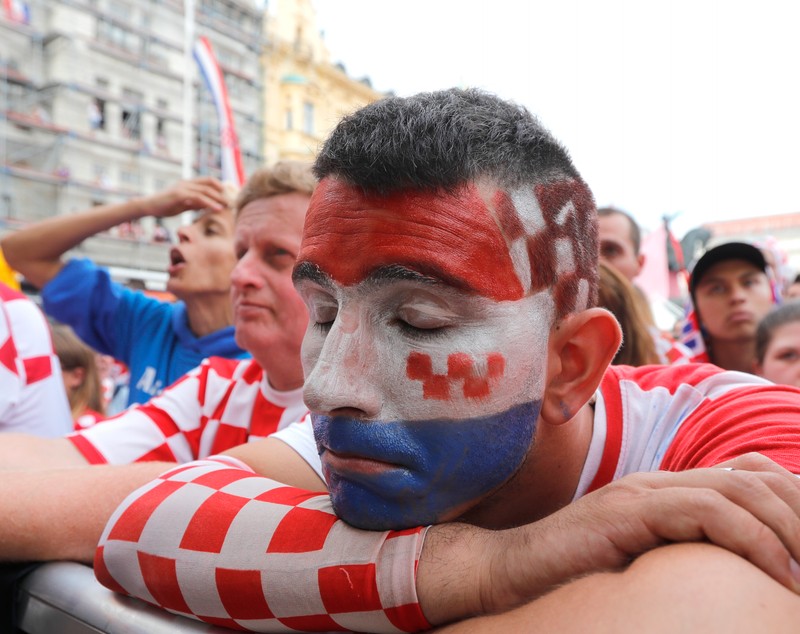 FOTO /  Cum au reacționat fanii croați, după ce Franța a câștigat Cupa Mondială. Imagini din Zagreb