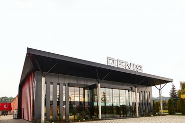 Fabrica de încălțăminte și genți Denis din Suceava