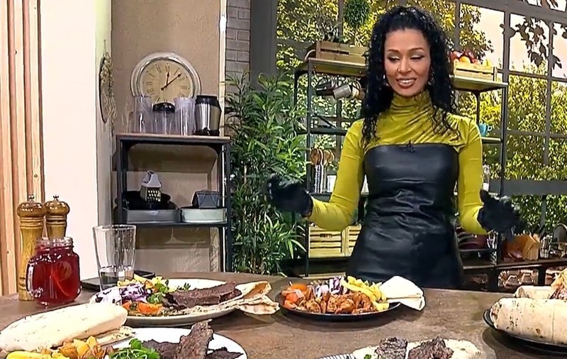 Rețete simple de shaorma de pui și kebap de vită oferite de Majda Aboulumosha. Cum să faci acasă preparatele adorate de români