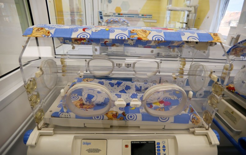 Bebeluși cu infecții nosocomiale la Maternitatea Giulești. Internările pe secția ATI au fost suspendate