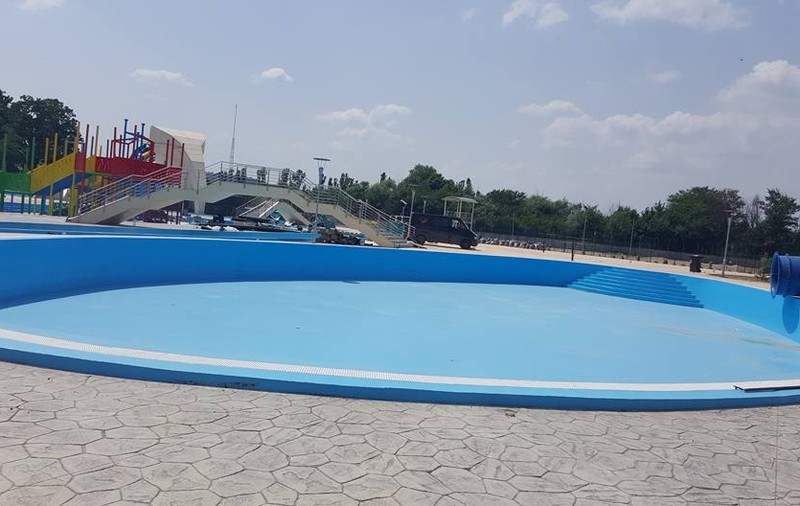Primăria nu reuşeşte să angajeze salvamari pentru Water Park-ul din Craiova