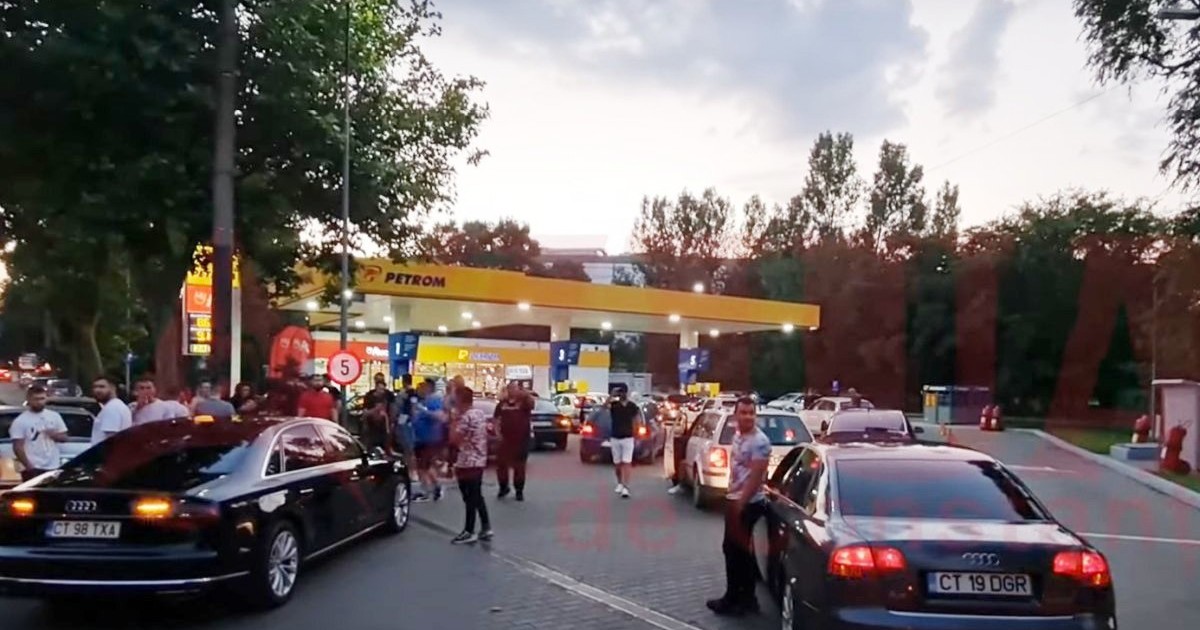 Proteste în benzinăriile din Constanța după scumpirea carburanților. Șoferii au blocat pompele. Captură foto: Ziua de Constanța