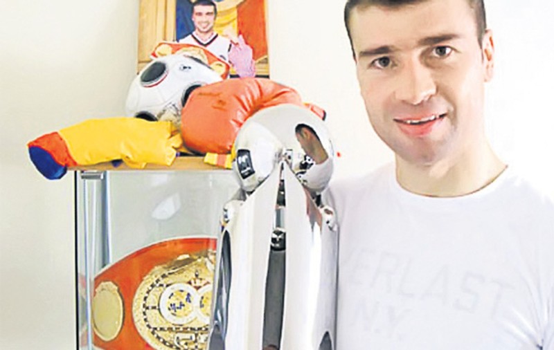 Lucian Bute a fost declarat cel mai bun pugilist din 2010 al versiunii IBF