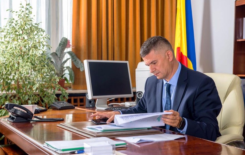Jurnaliştii ar putea fi scutiţi de plata impozitului pe salariu şi pe drepturile de autor. Proiect PSD, depus în Parlament