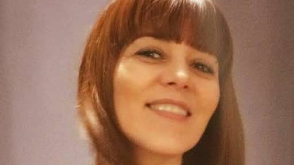 Fosta soție a lui Răzvan Simion își face sigură mobilier pentru casă. ce a putut să iasă din mâinile ei | FOTO
