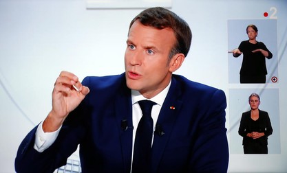 Emmanuel Macron a anunțat noi restricții, miercuri FOTO: EPA