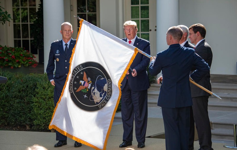 Donald Trump a anunțat lansarea unui comandament militar american al spațiului