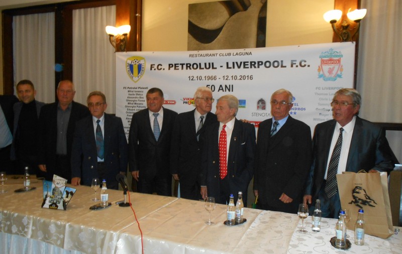 Petrolul și-a sărbătorit eroii, la 50 de ani de la istorica victorie cu FC Liverpool / FOTO&VIDEO