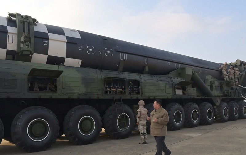 Kim Jong-un spune că scopul Coreei de Nord este acela de a deţine cea mai puternică forţă nucleară din lume
