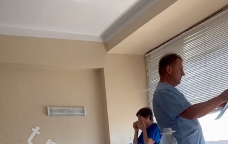 Medic din Chișinău, către o pacientă care i-a răspuns în limba rusă: „Îmi vine să scot kalașnikovul să te împușc! Eu nu operez ruși!”
