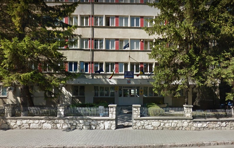Cum a fost sancționat șeful Poliţiei din Miercurea Ciuc, care a petrecut sub ferestrele oamenilor în stare de urgență alături de mai mulți subalterni